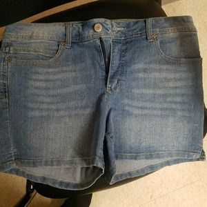 💛Levi Strauss Shorts💛